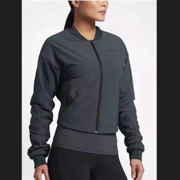 nike workout jacket women's